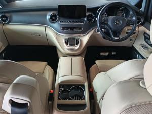 Mercedes-Benz V-Class V300d Exclusive - Image 14