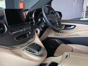 Mercedes-Benz V-Class V300d Exclusive - Image 17