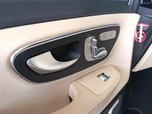 Mercedes-Benz V-Class V300d Exclusive - Image 18