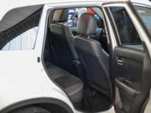 Suzuki Vitara 1.4T GLX auto - Image 23
