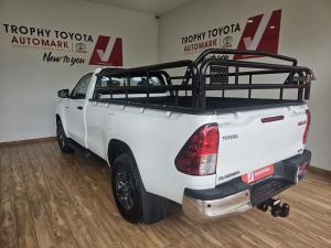 Toyota Hilux 2.4GD-6 single cab 4x4 Raider manual - Image 11