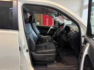 Toyota Land Cruiser Prado 2.8GD VX-L - Image 8