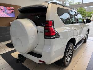 Toyota Land Cruiser Prado 2.8GD VX-L - Image 2