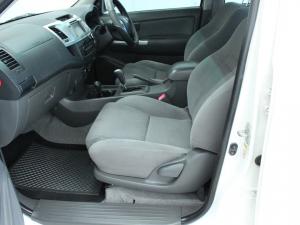 Toyota Hilux 3.0D-4D double cab 4x4 Raider Dakar edition auto - Image 7