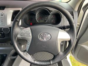 Toyota Hilux 3.0D-4D double cab 4x4 Raider Dakar edition auto - Image 8