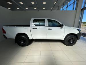 Toyota Hilux 2.4GD-6 double cab 4x4 SR - Image 3