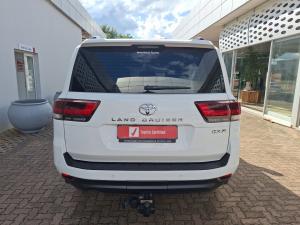 Toyota Land Cruiser 300 3.3D GX-R - Image 5