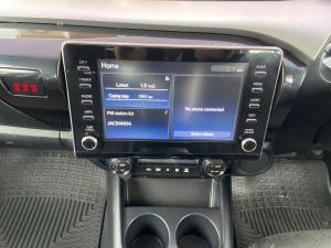 Toyota Hilux 2.8GD-6 double cab Raider auto - Image 14