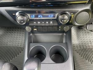 Toyota Hilux 2.8GD-6 double cab Raider auto - Image 16