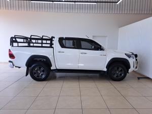 Toyota Hilux 2.8GD-6 double cab Raider auto - Image 3