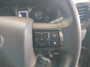 Toyota Hilux 2.8GD-6 double cab Legend manual - Image 10