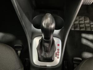 Volkswagen Polo Vivo hatch 1.6 Comfortline auto - Image 12