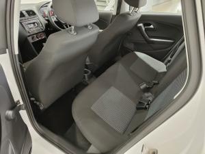 Volkswagen Polo Vivo hatch 1.6 Comfortline auto - Image 15