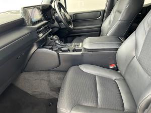 Toyota Land Cruiser Prado 2.8GD TX - Image 7