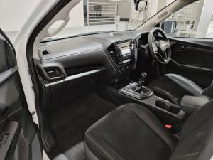 Isuzu D-Max 1.9TD double cab L 4x4 manual - Image 7