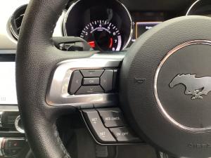 Ford Mustang 5.0 GT fastback auto - Image 9
