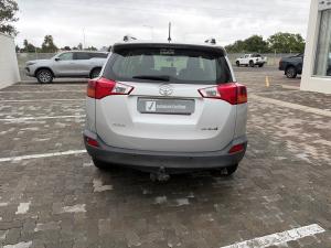 Toyota RAV4 2.0 GX - Image 5