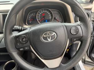 Toyota RAV4 2.0 GX - Image 8