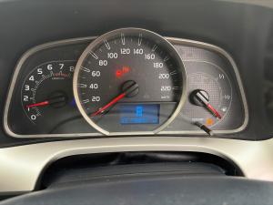 Toyota RAV4 2.0 GX - Image 9