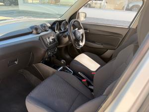 Suzuki Swift 1.2 GL manual - Image 7