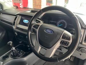 Ford Everest 2.2TDCi XLT - Image 8