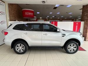Ford Everest 2.2TDCi XLT - Image 3