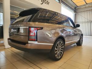 Land Rover Range Rover Vogue SE Supercharged - Image 2