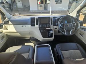 Toyota Quantum 2.8 LWB bus 11-seater GL - Image 6