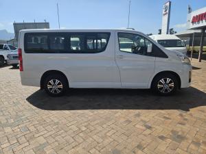 Toyota Quantum 2.8 LWB bus 11-seater GL - Image 3