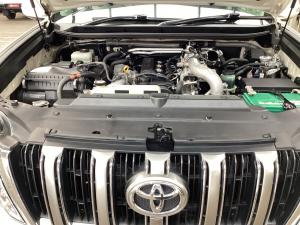 Toyota Land Cruiser Prado 3.0DT VX - Image 21