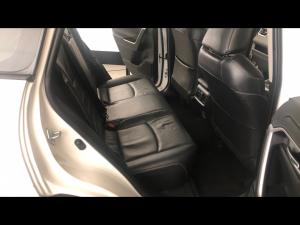 Toyota RAV4 2.0 VX - Image 12