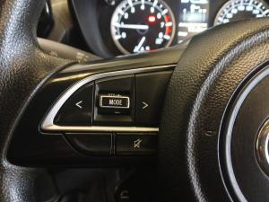 Toyota Urban Cruiser 1.5 XR manual - Image 9