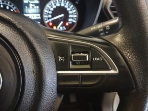 Toyota Urban Cruiser 1.5 XR manual - Image 10