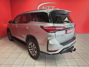 Toyota Fortuner 2.4GD-6 4X4 automatic - Image 9