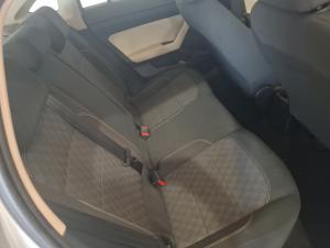 Volkswagen Polo 1.6 Tiptronic - Image 14