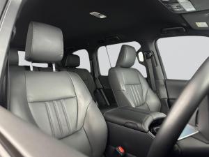 Toyota Landcruiser 300 V6 3.3D GX-R - Image 12