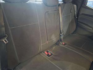 Isuzu D-MAX 3.0 Ddi V-CROSS HR automatic D/C - Image 10