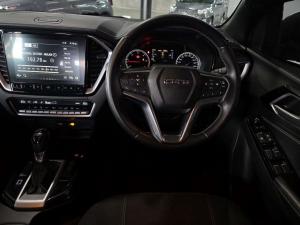 Isuzu D-MAX 3.0 Ddi V-CROSS HR automatic D/C - Image 13