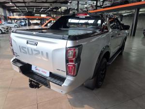 Isuzu D-MAX 3.0 Ddi V-CROSS HR automatic D/C - Image 6