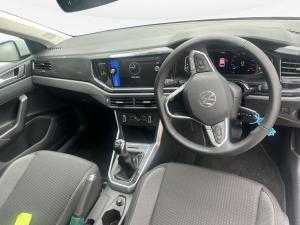 Volkswagen Polo hatch 1.0TSI Life manual - Image 11