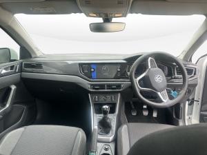 Volkswagen Polo hatch 1.0TSI Life manual - Image 13