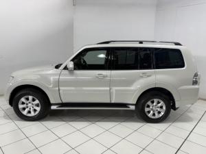 Mitsubishi Pajero 5-door 3.2DI-D GLS - Image 6