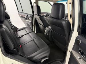 Mitsubishi Pajero 5-door 3.2DI-D GLS - Image 9