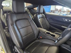 Ford Mustang 5.0 GT fastback - Image 10