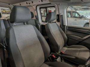 Volkswagen Caddy Maxi 2.0TDI crew bus auto - Image 6