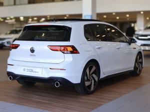 Volkswagen Golf GTI - Image 18