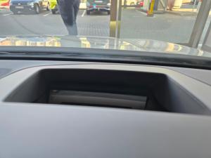 Volkswagen Golf GTI - Image 18