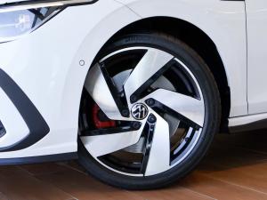 Volkswagen Golf GTI - Image 3