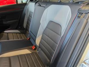 Volkswagen Golf GTI - Image 9