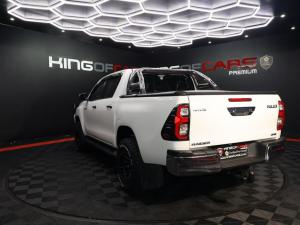 Toyota Hilux 2.8GD-6 double cab 4x4 Raider auto - Image 4